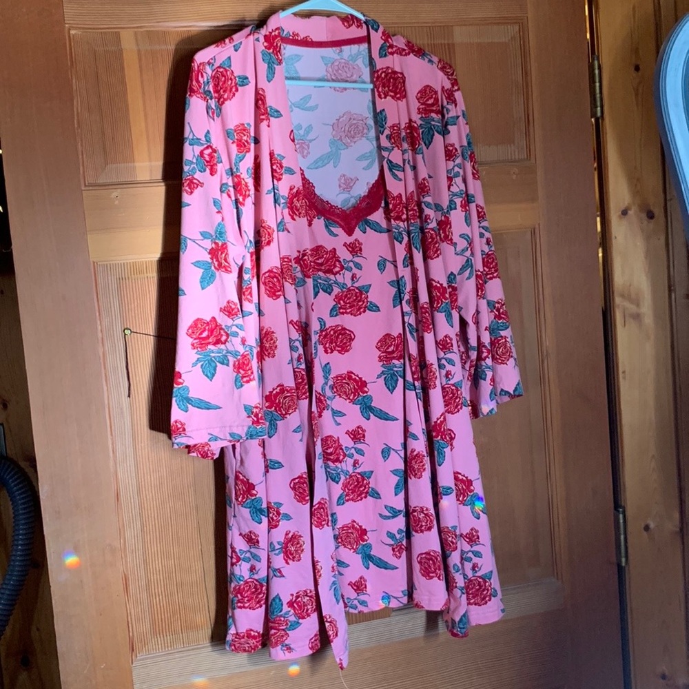 Thalia Sodi nightgown with robe sz. L